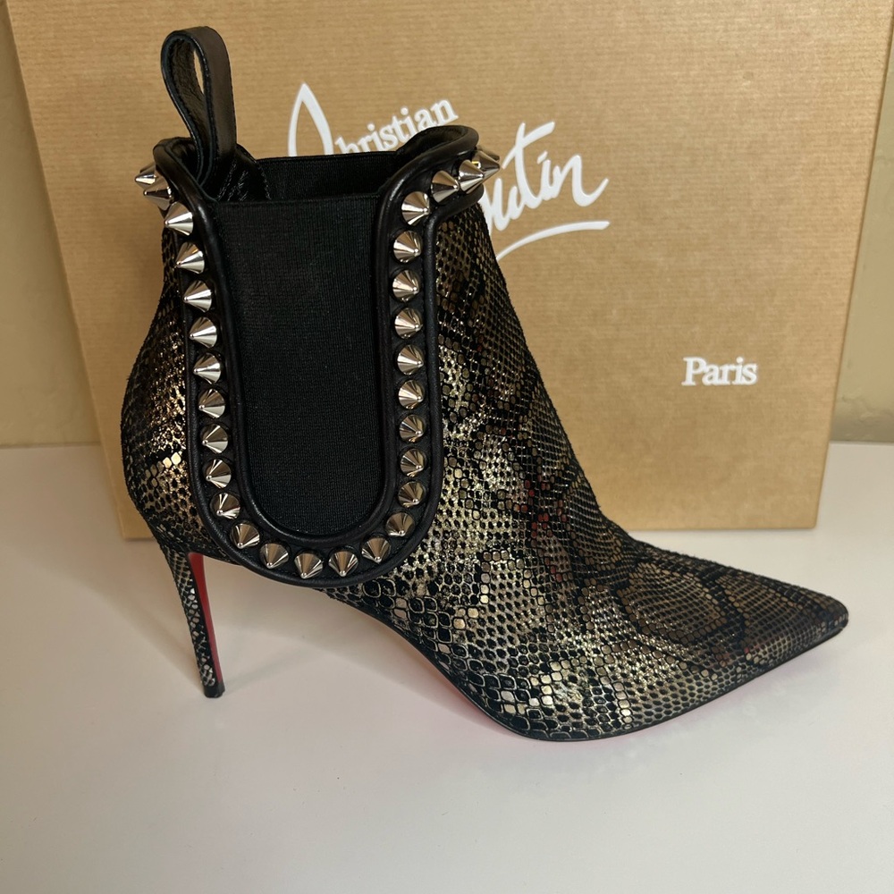 Christian Louboutin Capaboot Size 7